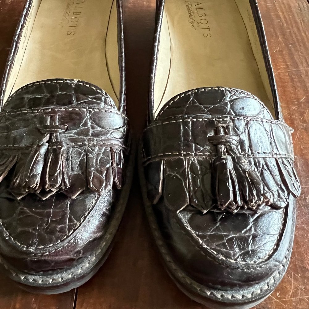 Talbots brown leather loafers size 6w